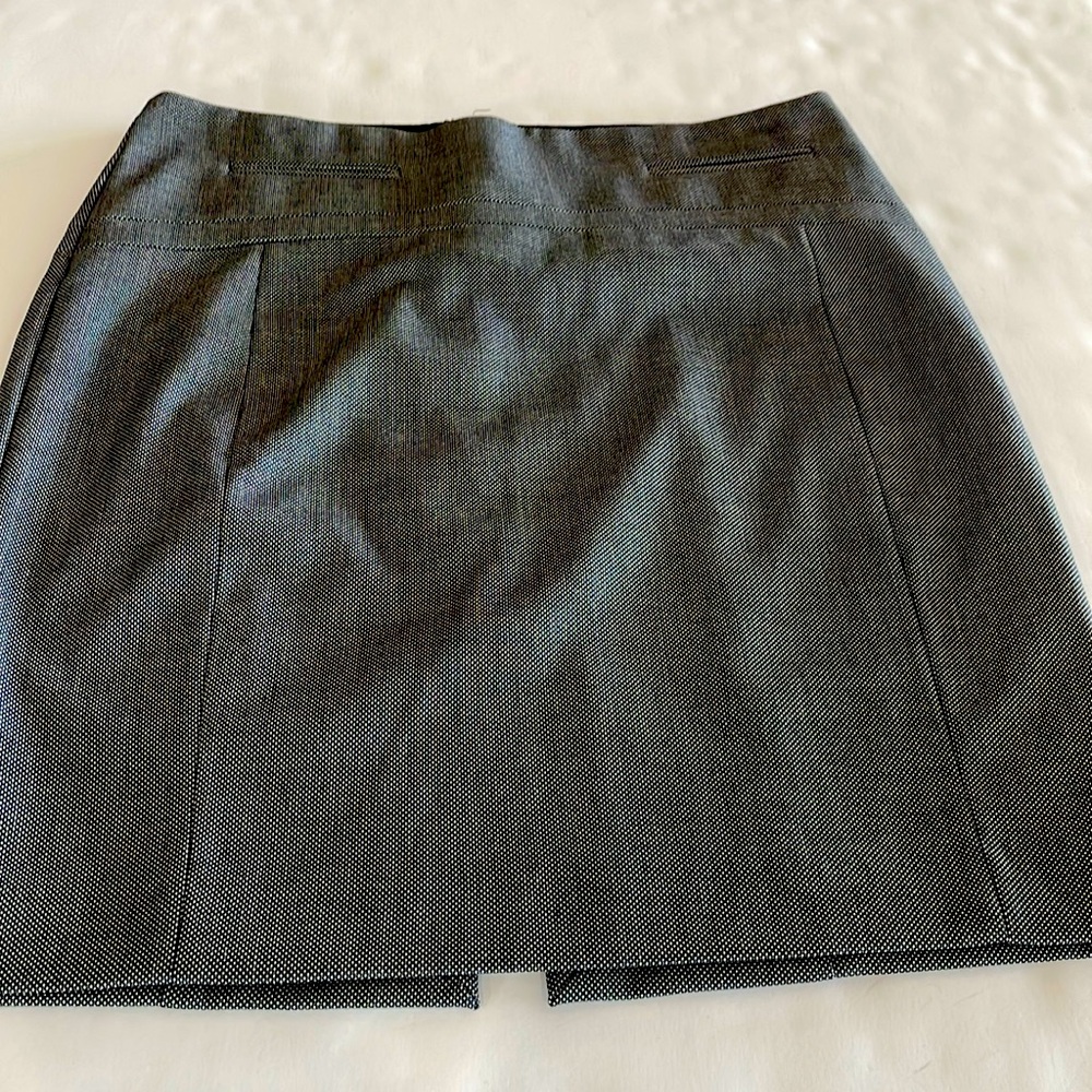 Express size 4 straight skirt